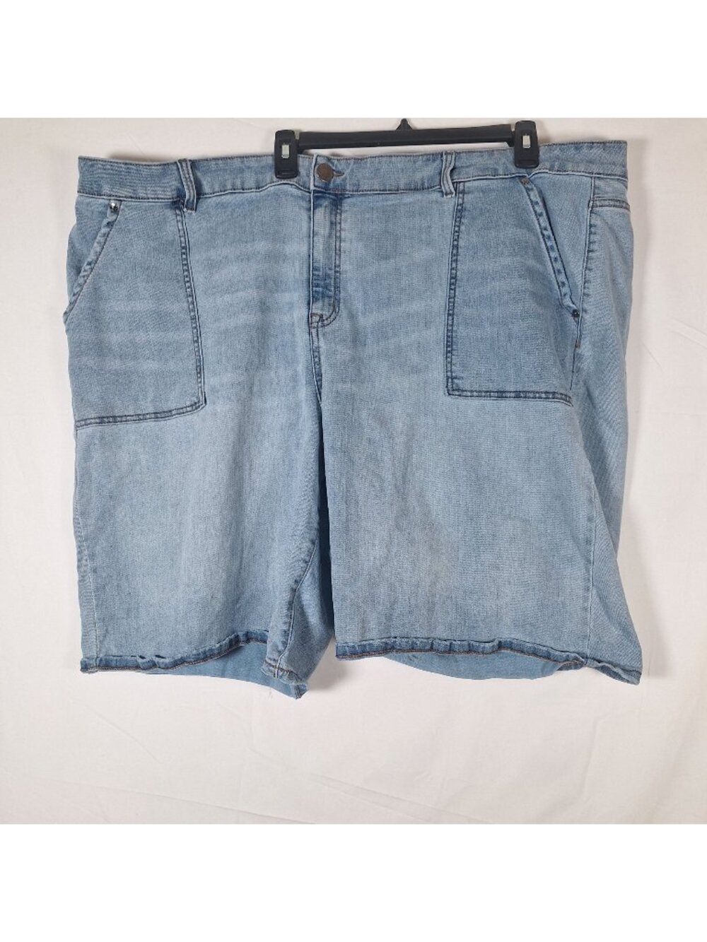 Lane Bryant Jean shorts size 28